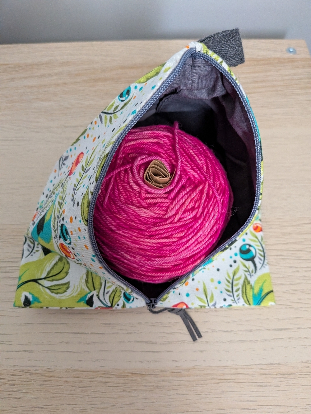 Pyramid Fabric Project Bag - Picture 4 of 5